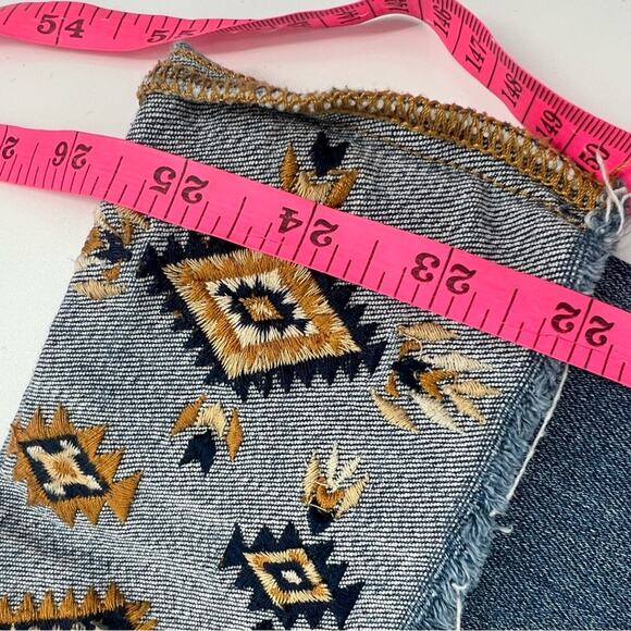 DRIFTWOOD Colette Skinny Cropped Jeans Aztec embroidered cuff sz 28 - Picture 7 of 7